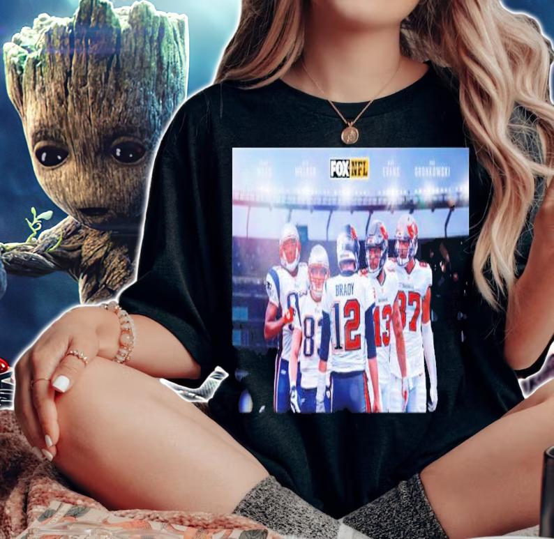 Tom Brady's Greatest Pass-Catchers List Includes Gronk Moss Shirt t-shirt woman shirt