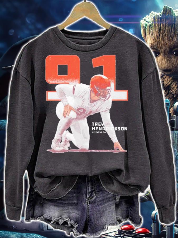 Trey Hendrickson Cincinnati Outline Football Shirt t-shirt sweatshirt