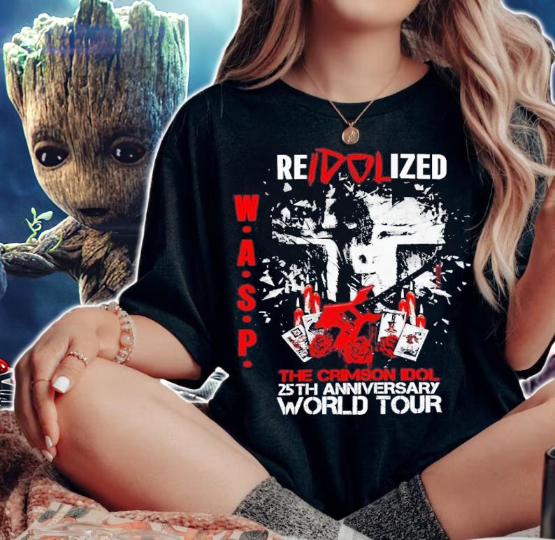 Wasp Reidolized The Crimson Idol 25th Anniversary Velveteen Plush Blanket Shirt t-shirt woman shirt