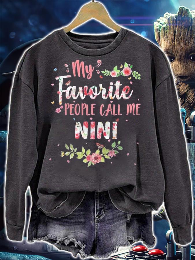 My Favorite People Call Me Nini Flower Floral Decoration T-shirt t-shirt sweatshirt