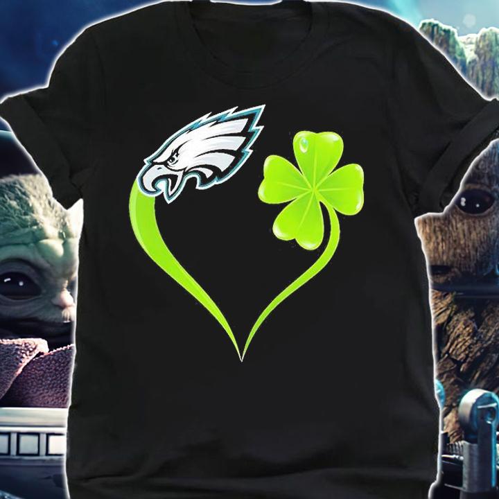 Philadelphia Eagles Shamrock Heart St Patrick's Day T-Shirt t-shirt
