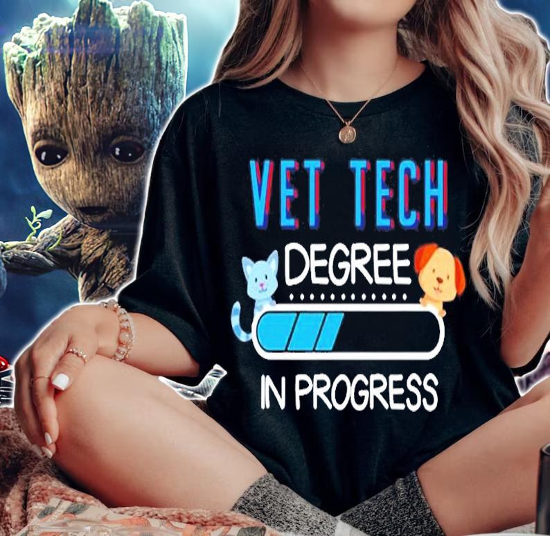 Vet Tech Degree In Progress I School Medicine T-Shirt t-shirt