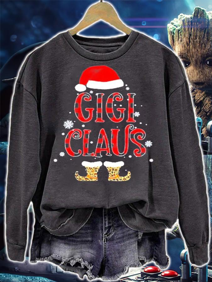 Gigi Claus Leopard Christmas Pajama Santa Gift For Mom T-Shirt sweatshirt