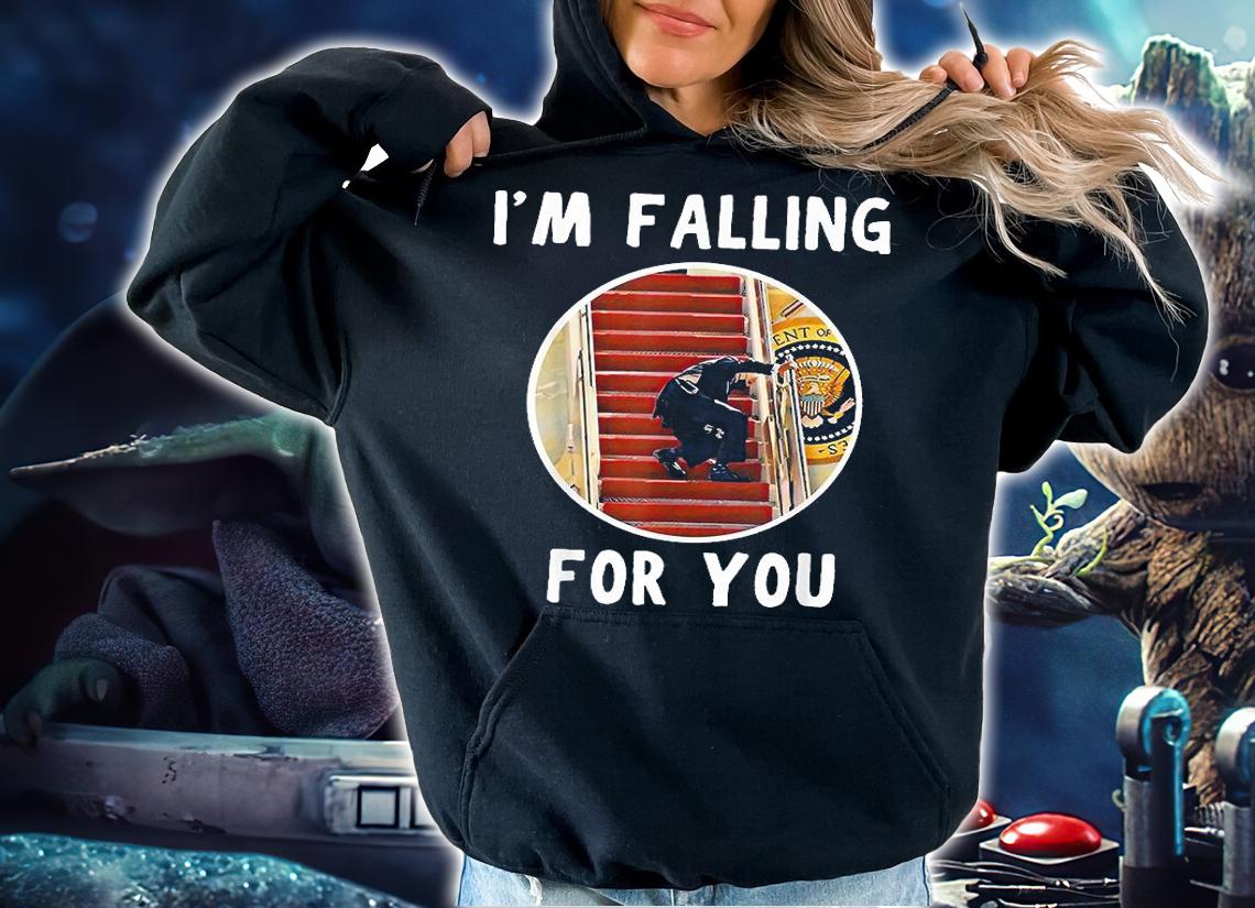 I'm Falling For You Funny Joe Biden Valentines Day T-Shirt