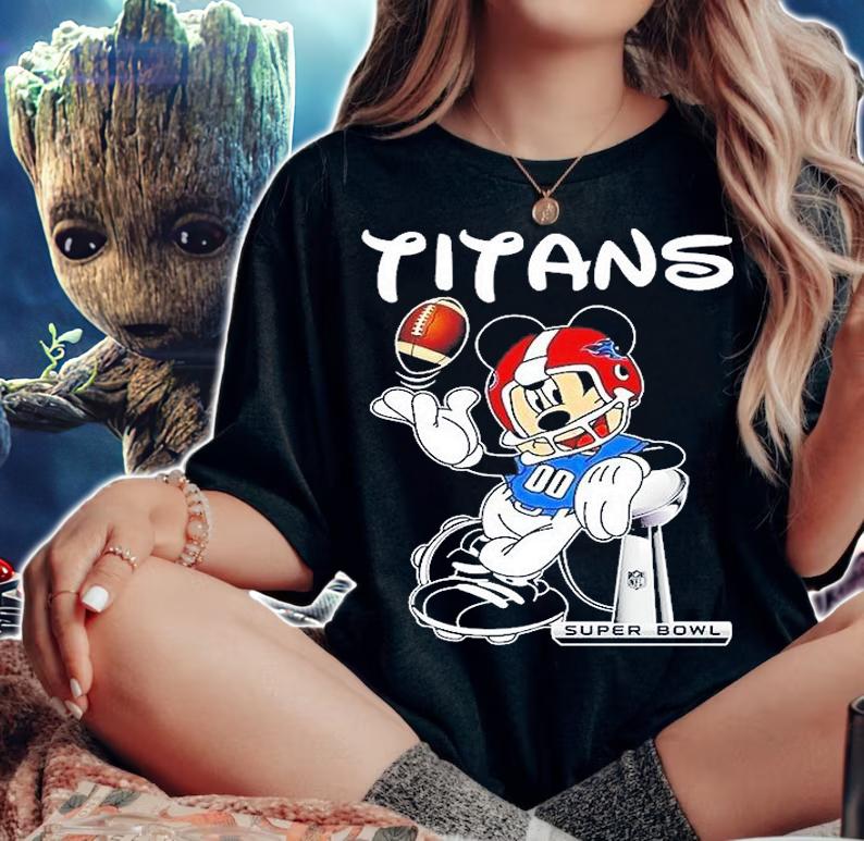 Tennessee Titans Mickey Mouse T-Shirt woman shirt